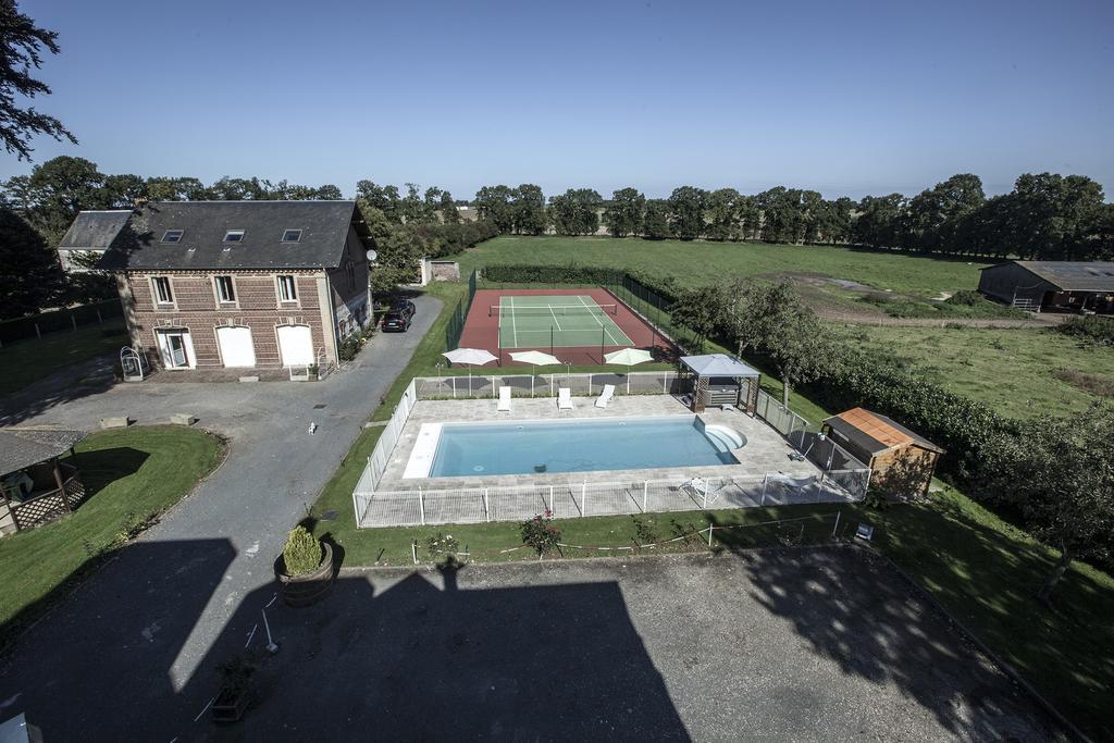 Chateau Des Saveurs Saint-Sauveur-dʼÉmalleville Zewnętrze zdjęcie
