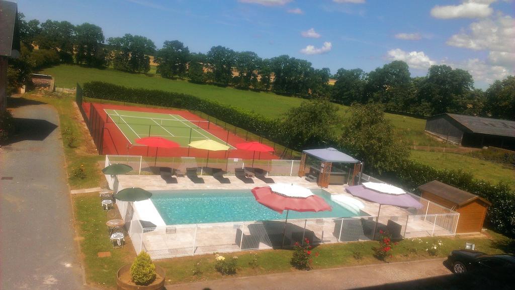 Chateau Des Saveurs Saint-Sauveur-dʼÉmalleville Zewnętrze zdjęcie