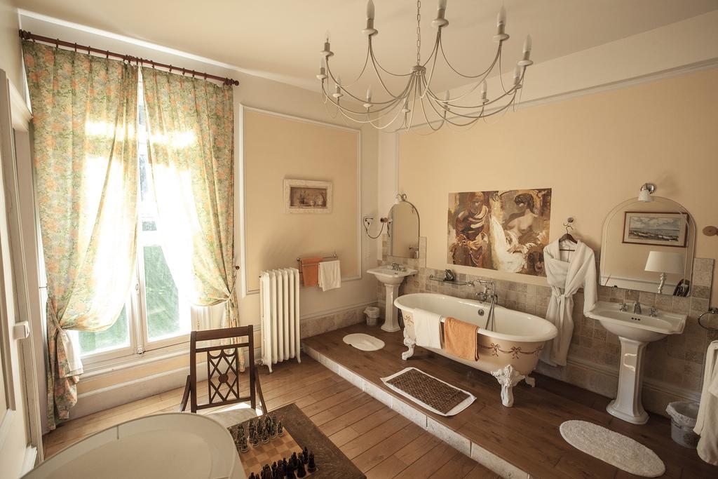 Chateau Des Saveurs Saint-Sauveur-dʼÉmalleville Zewnętrze zdjęcie